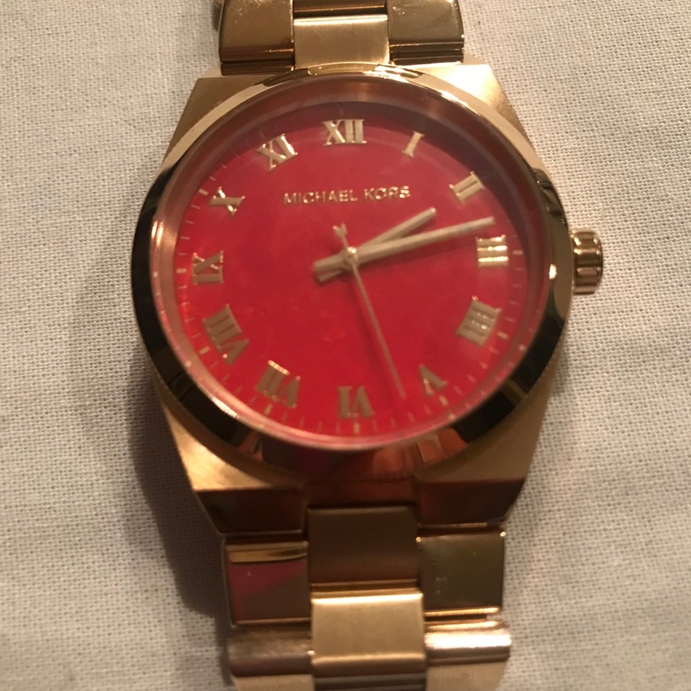 Michael Kors Watch - Picture 2 of 4